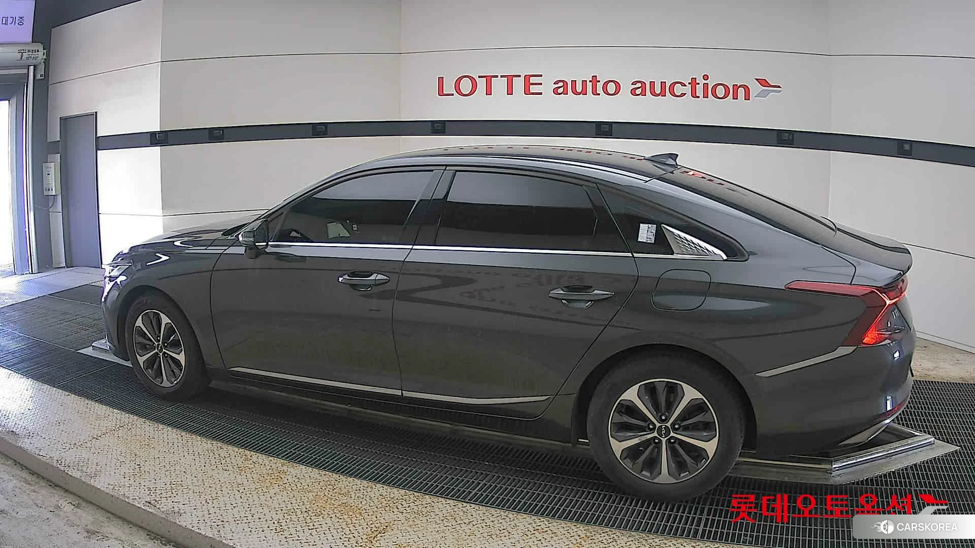 Kia K8 Hybrid 2022 Interstellagray из Кореи, фото 2