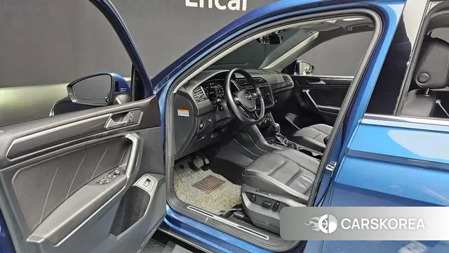 Volkswagen Tiguan Allspace 2018 Синий из Кореи, фото 2