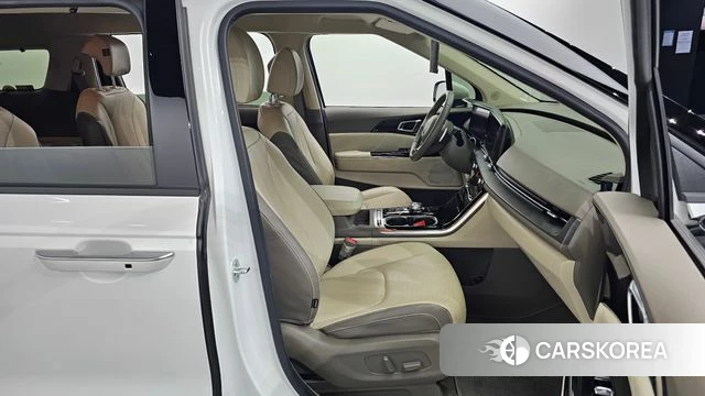 Kia Carnival 4th generation 2022 Белый из Кореи, фото 2