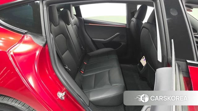 Tesla Model 3 2024 Красный из Кореи, фото 2