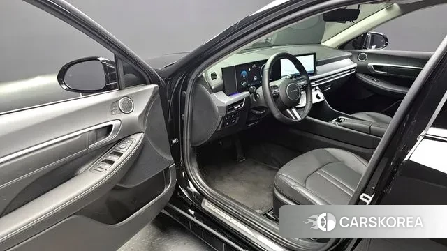 Hyundai Sonata D Edge Hybrid (DN8) 2024 Черный из Кореи, фото 2