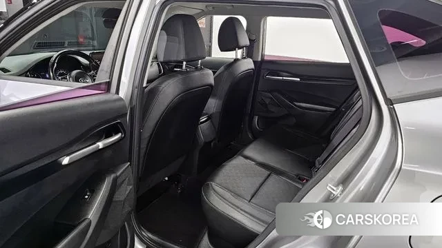 Kia Seltos 2021 Серый из Кореи, фото 2