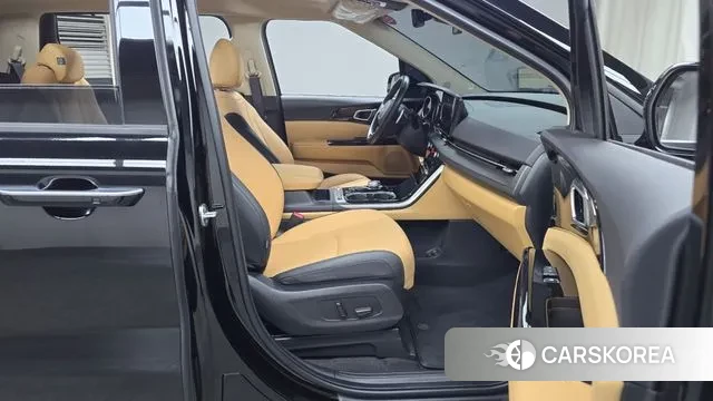 Kia Carnival 4th generation 2022 Черный из Кореи, фото 2