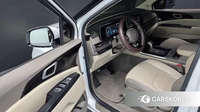 Kia Carnival 4th generation 2023 Белый из Кореи, фото 2