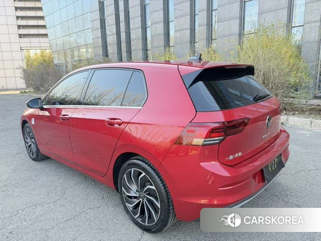 Volkswagen Golf 2022 Красный из Китая, фото 2