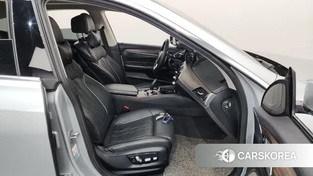 BMW 6 Series GT (G32) 2018 Серебряный из Кореи, фото 2