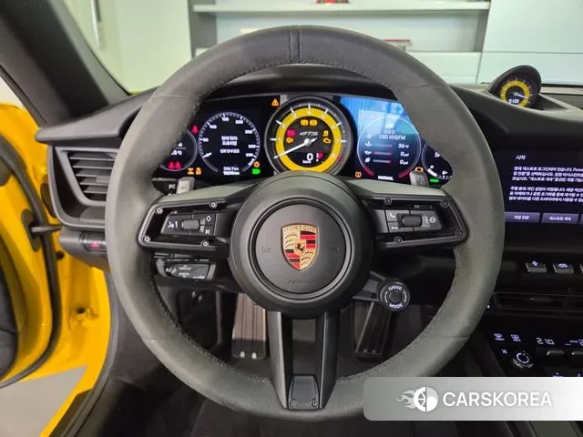 Porsche 911(992) 2024 Желтый из Кореи, фото 2