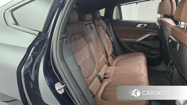 BMW X6 (G06) 2023 Черный из Кореи, фото 2