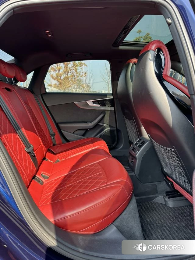 Audi S4 2021 Синий из Китая, фото 2