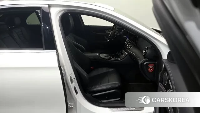 Mercedes-Benz E-Class W213 2020 Белый из Кореи, фото 2