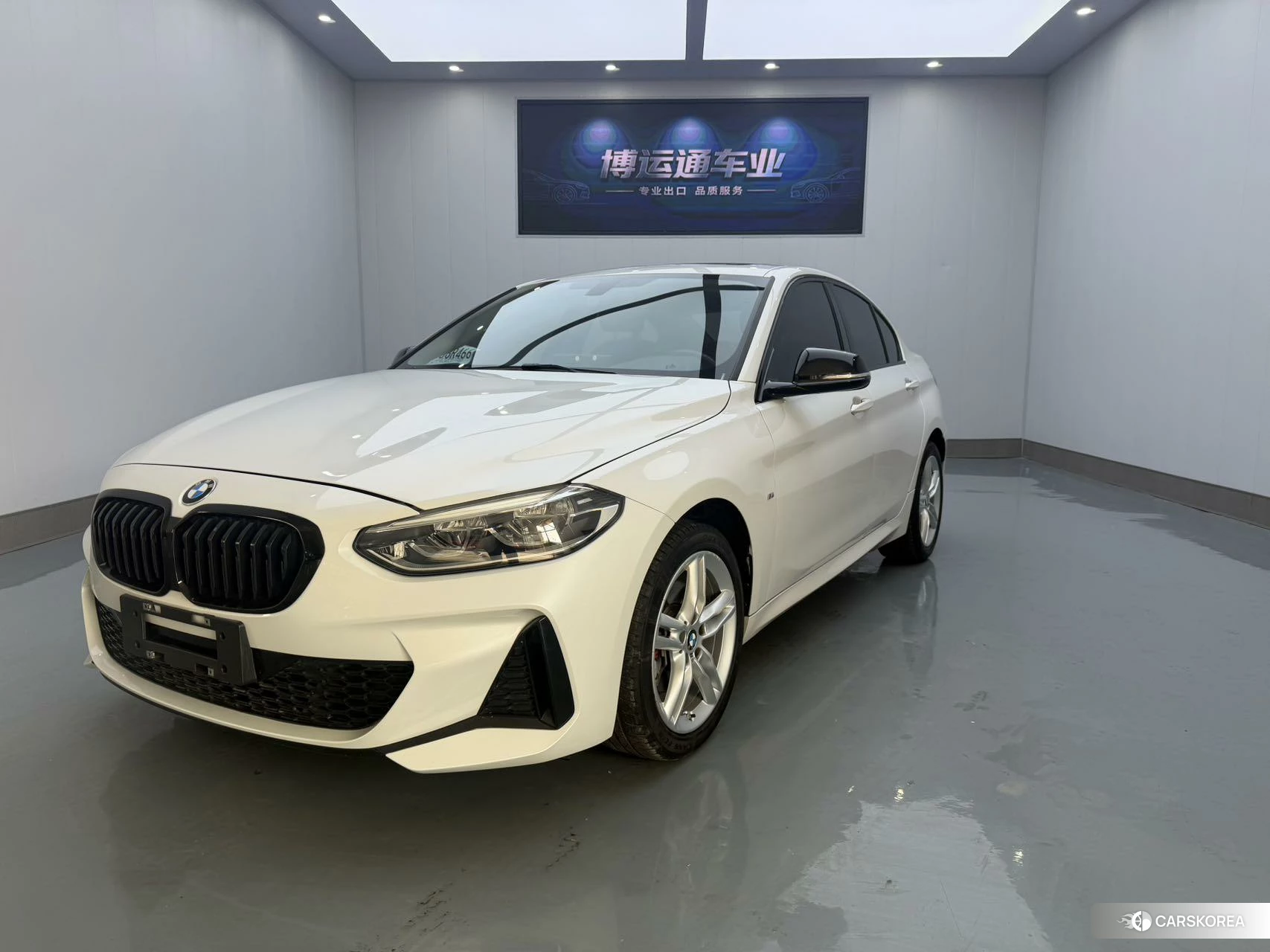 BMW 1 series 2020 Белый из Китая, фото 2