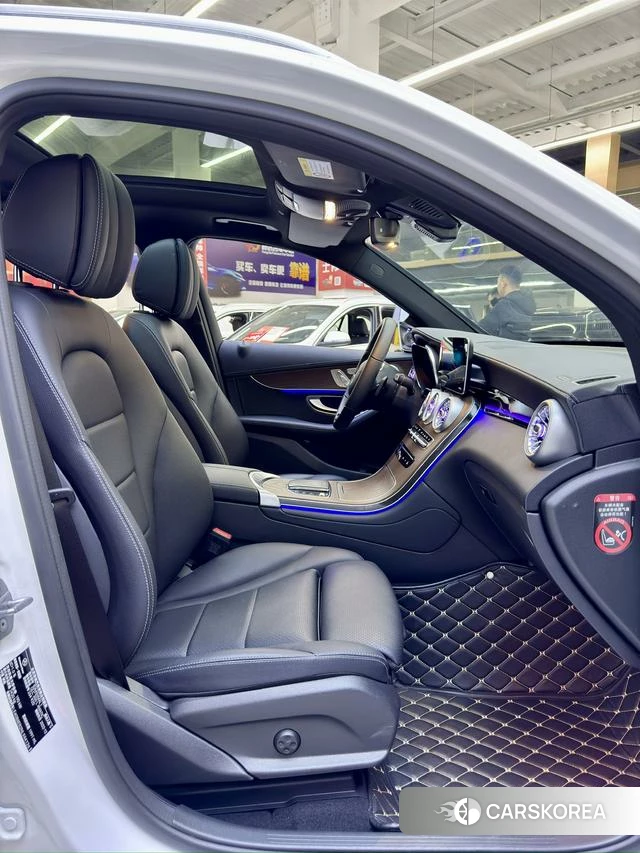 Mercedes-Benz GLC 2023 Белый из Китая, фото 2