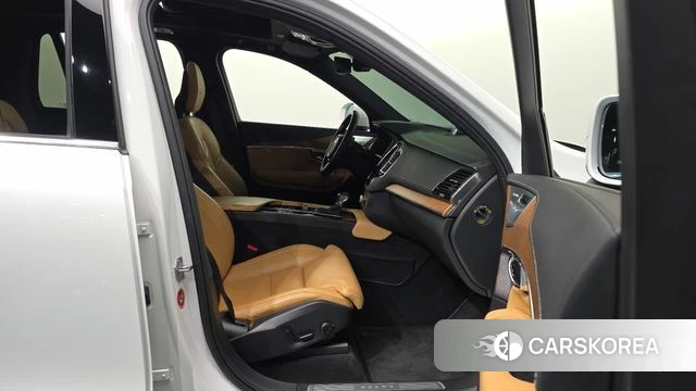 Volvo XC90 second Generation 2020 Белый из Кореи, фото 2