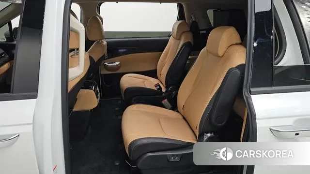 Kia Carnival 4th generation 2023 Белый из Кореи, фото 2