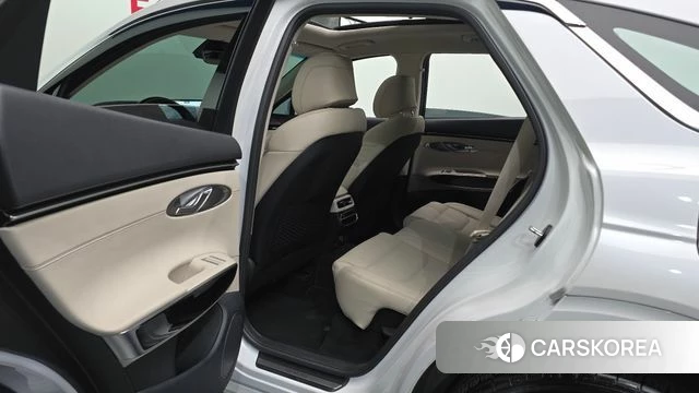 Genesis GV70 2021 Белый из Кореи, фото 2