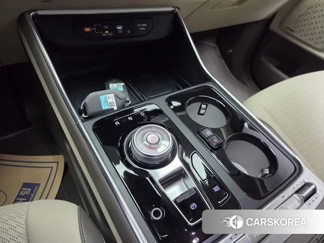 Kia The New Carnival 4th Generation 2025 Белый из Кореи, фото 2