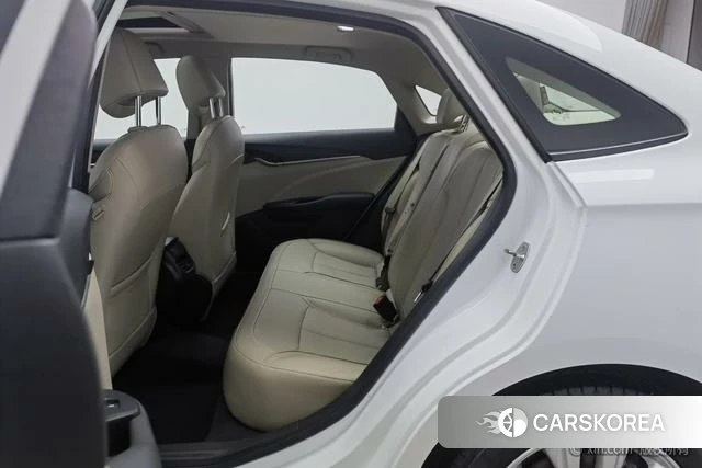 Buick Yinglang 2020 Белый из Китая, фото 2