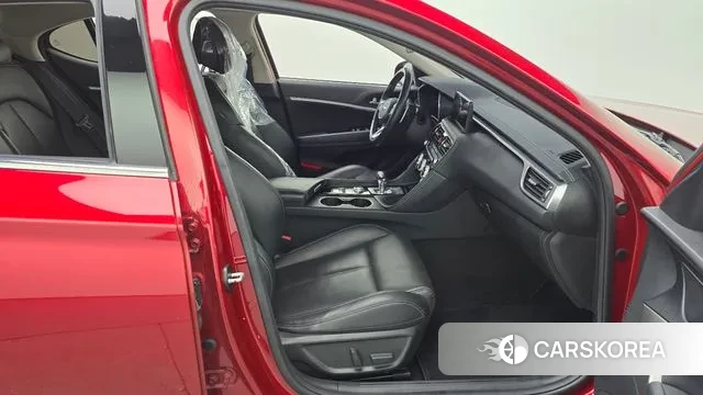 Genesis The New G70 2022 Красный из Кореи, фото 2