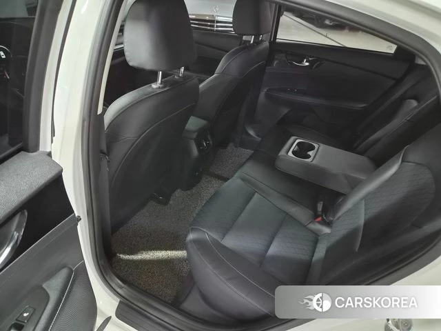Kia The New K3 2nd generation 2021 Белый из Кореи, фото 2