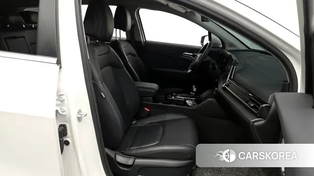 Kia Sportage 5th Generation 2023 Белый из Кореи, фото 2