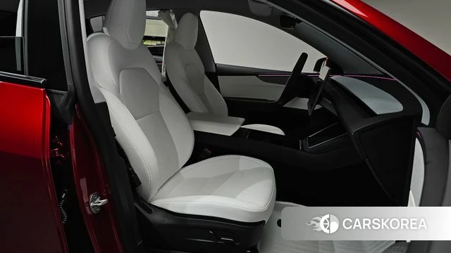 Tesla Model Y 2025 Красный из Кореи, фото 2