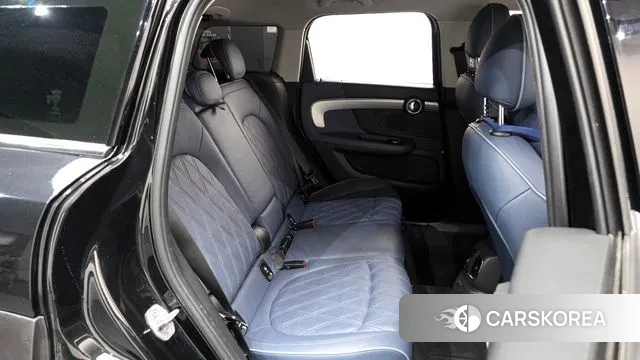 Mini Cooper S Countryman 2023 Черный из Кореи, фото 2