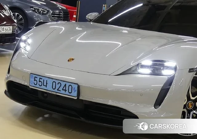 Porsche Taycan 2023 Серый из Кореи, фото 2