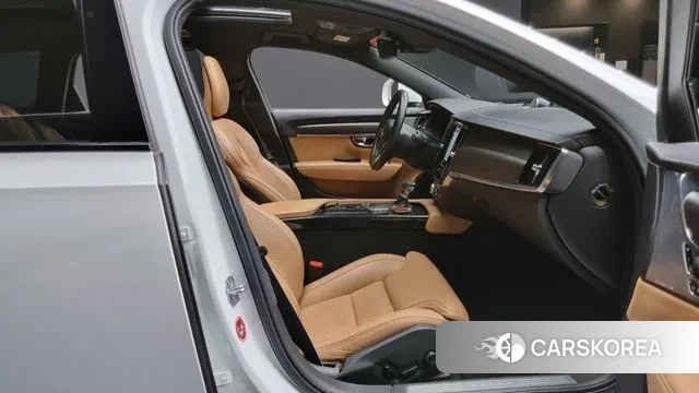 Volvo V90 Cross-Country 2019 Белый из Кореи, фото 2