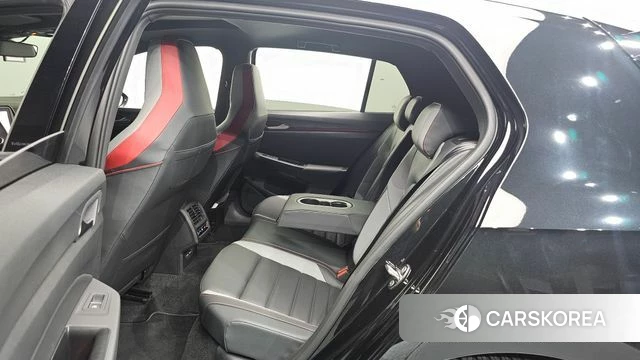 Volkswagen Golf 8th Generation 2024 Черный из Кореи, фото 2