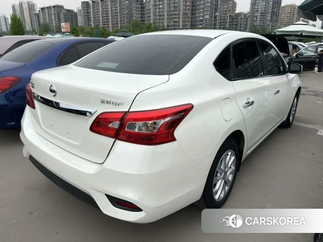 Nissan Xuan Yi 2022 Белый из Китая, фото 2