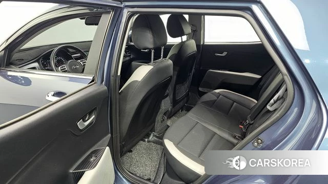 Kia Stonic 2018 Синий из Кореи, фото 2