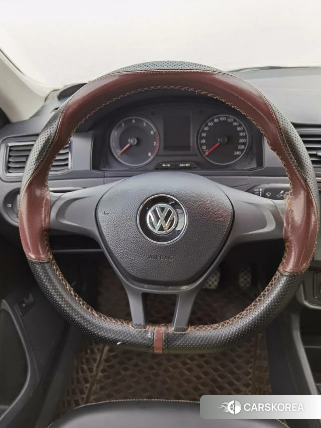 Volkswagen Santana 2021 Белый из Китая, фото 2