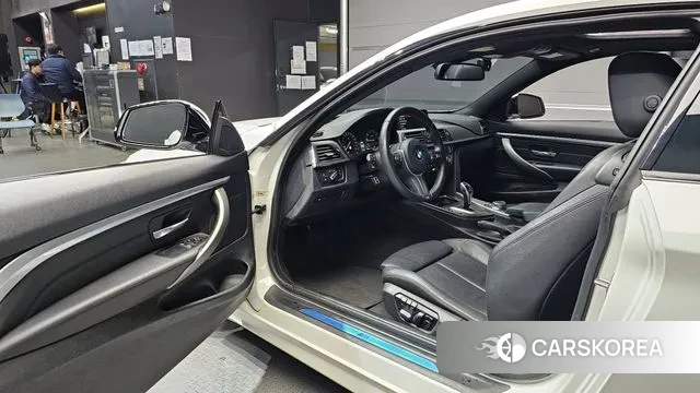 BMW 4 Series (F32) 2020 Белый из Кореи, фото 2