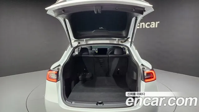 Tesla Model Y 2021 Белый из Кореи, фото 2