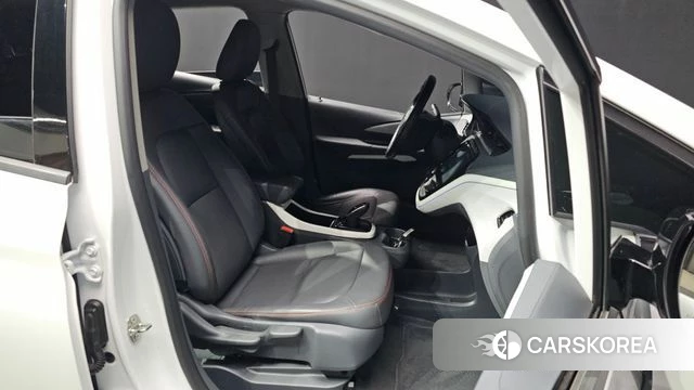 Chevrolet (GM Daewoo) Bolt EV 2020 Белый из Кореи, фото 2