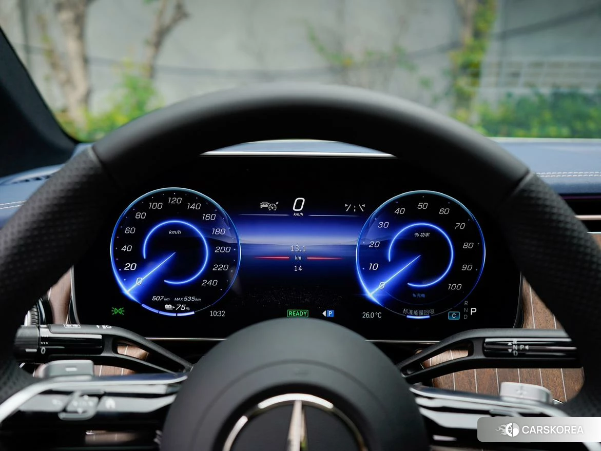 Mercedes-Benz EQE 2024 Белый из Китая, фото 2