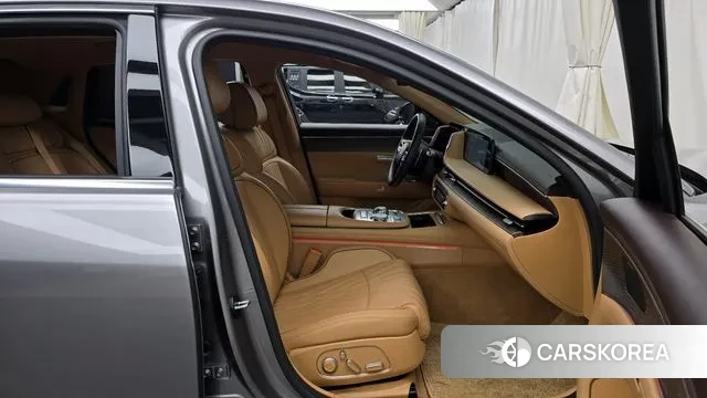 Genesis G90 (RS4) 2022 Серебристо-серый из Кореи, фото 2