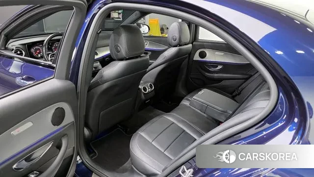 Mercedes-Benz E-Class W213 2020 Синий из Кореи, фото 2