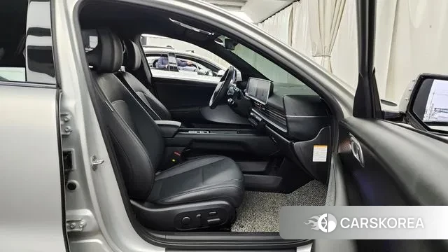 Hyundai Ionic 6 2022 Серебристо-серый из Кореи, фото 2