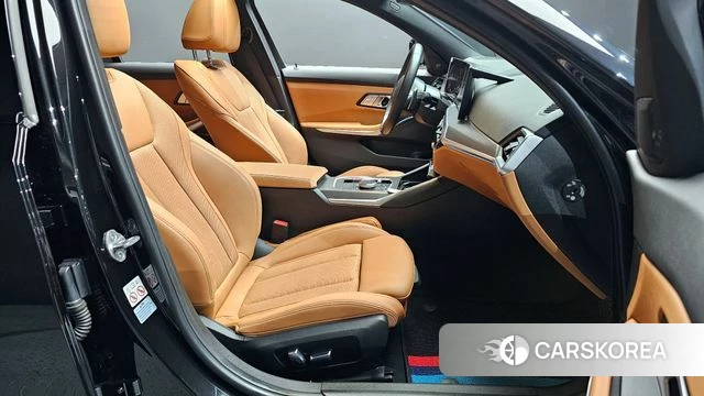 BMW 3 Series (G20) 2023 Черный из Кореи, фото 2