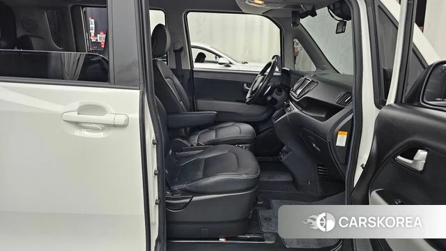 Kia The New Kia Ray EV 2023 Белый из Кореи, фото 2