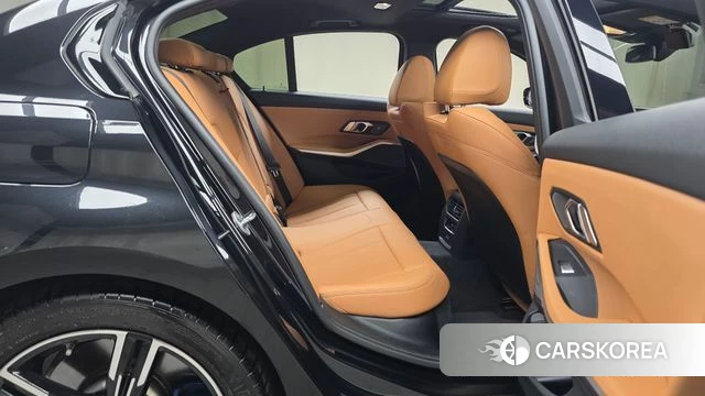 BMW 3 Series (G20) 2024 Черный из Кореи, фото 2