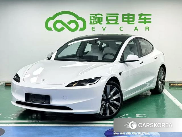 Tesla Model 3 2024 Белый из Китая, фото 2