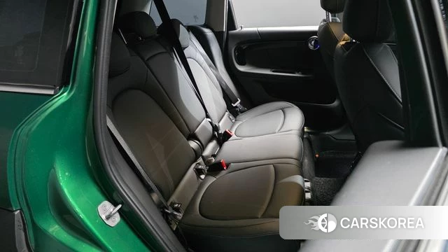 Mini Cooper Countryman 2023 Зеленый из Кореи, фото 2
