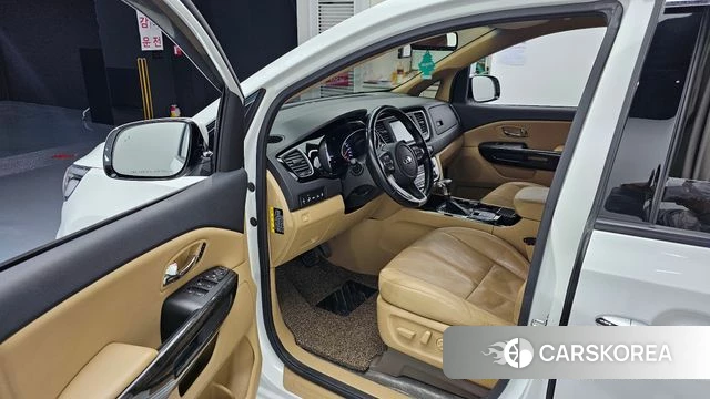 Kia The New Carnival 2018 Белый из Кореи, фото 2