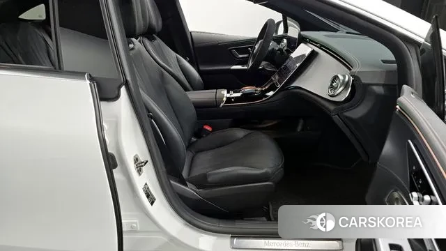 Mercedes-Benz EQE V295 2023 Белый из Кореи, фото 2