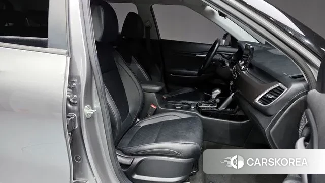 Kia Seltos 2020 Серый из Кореи, фото 2