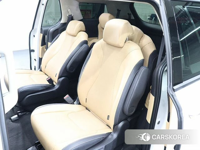 Kia Carnival 4th generation 2023 Белый из Кореи, фото 2