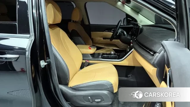 Kia Carnival 4th generation 2022 Черный из Кореи, фото 2