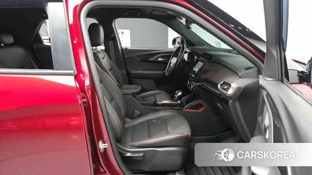 Chevrolet (GM Daewoo) Trailblazer 2023 Красный из Кореи, фото 2